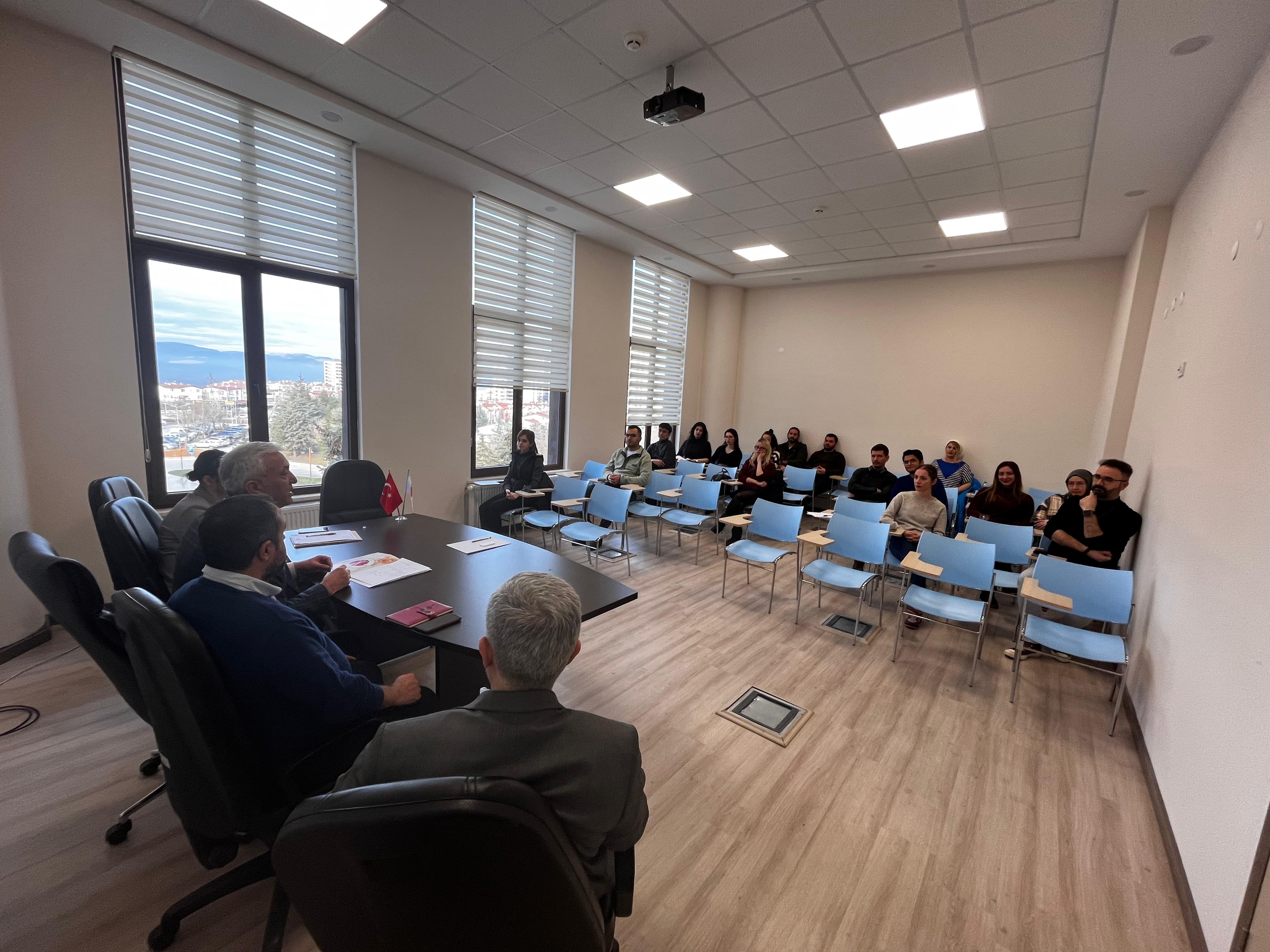 Fakültemizde Araştırma Görevlileri İle Toplantı Gerçekleştirildi