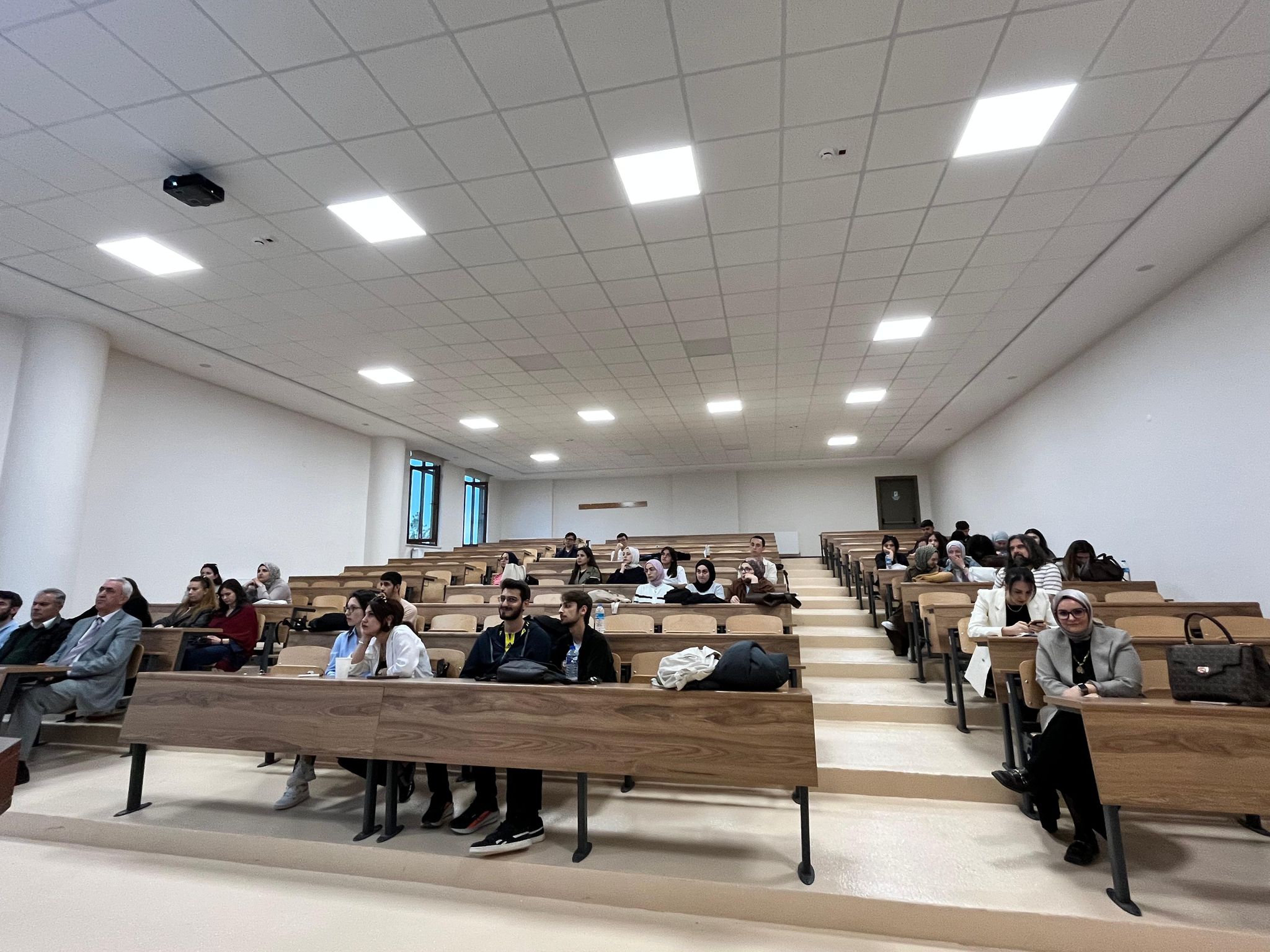 Temel Eğitim Bölümü Sınıf Eğitimi Ana Bilim Dalı Tarafından “Lisansüstü Eğitim ve Akademik Kariyer” Konulu Etkinlik Düzenlendi