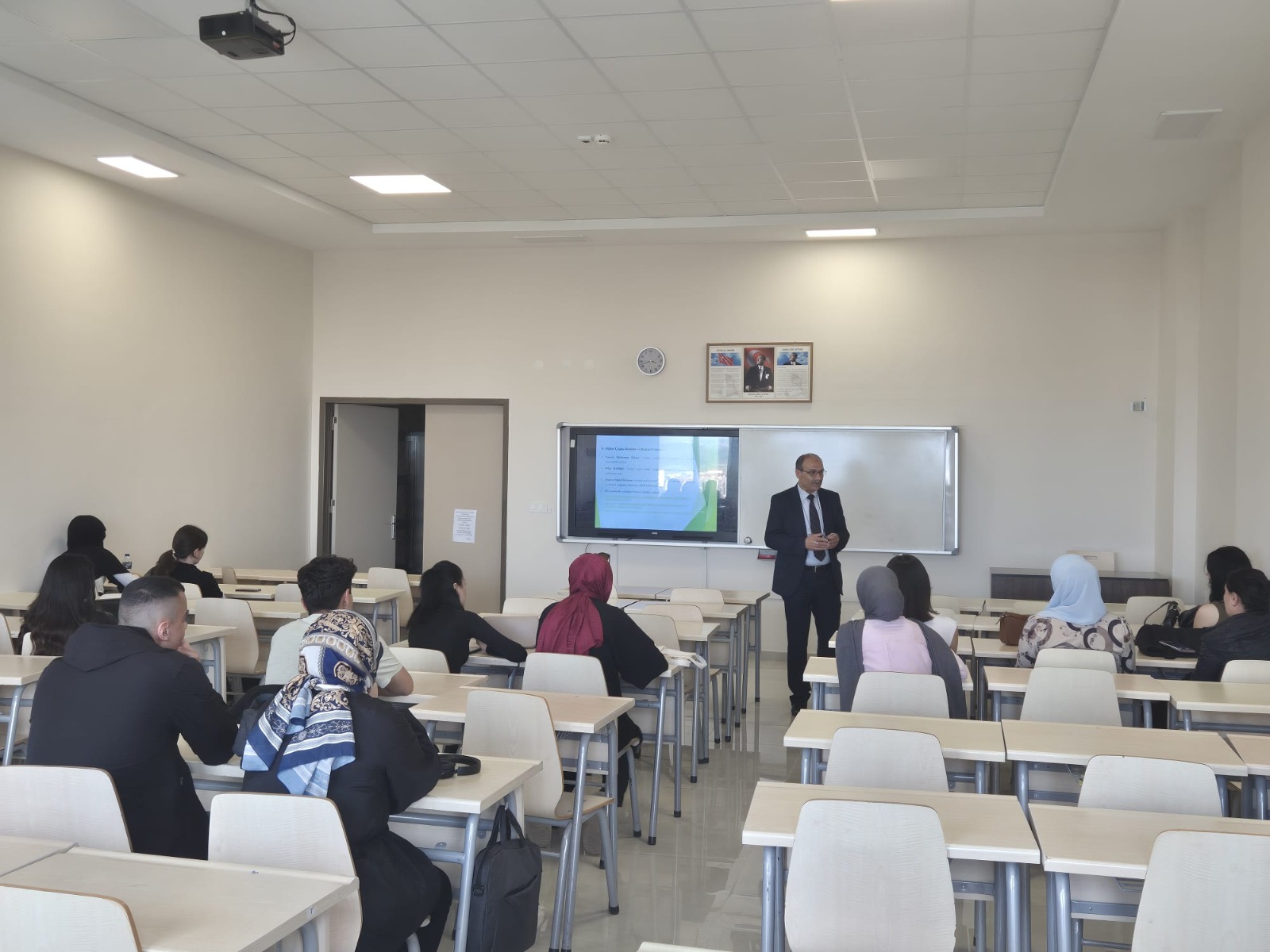 Kastamonu Üniversitesi’nde “Bağımlılıkla Mücadelede İletişim” Konferansı Gerçekleştirildi