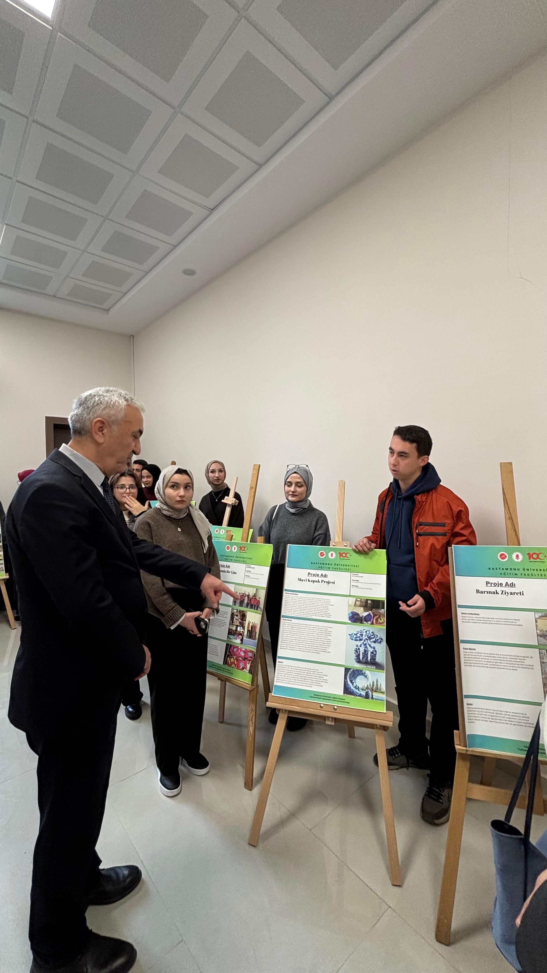Topluma Hizmet Uygulamaları Sergisi Düzenlendi