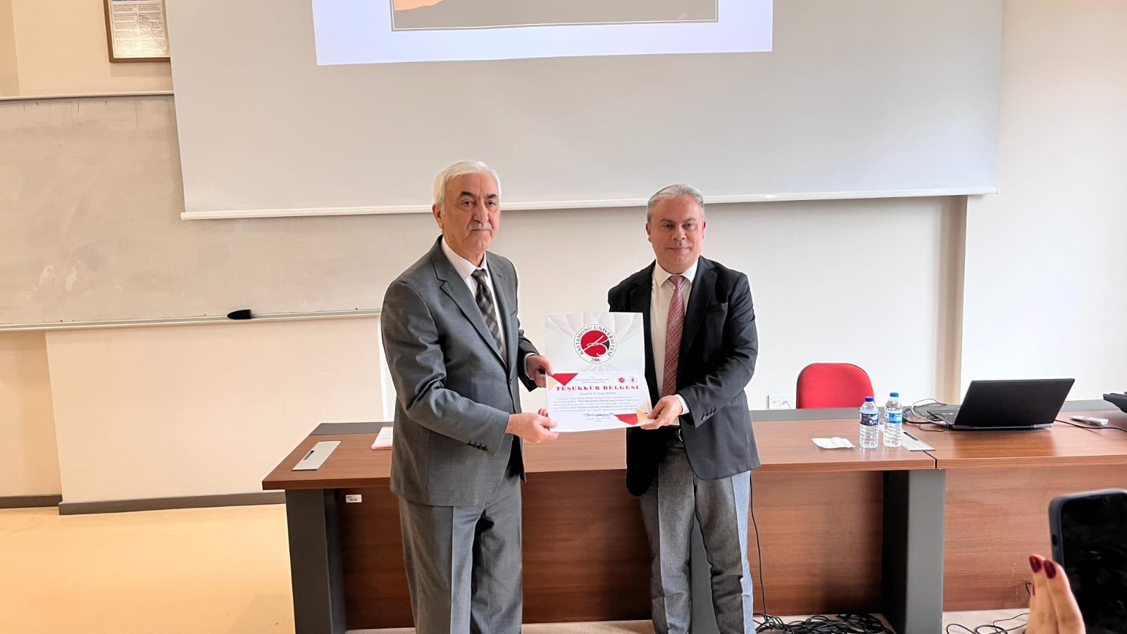 “Köklerin Çağrısı: Türk Mitolojisi” Konferansı Büyük İlgi Gördü