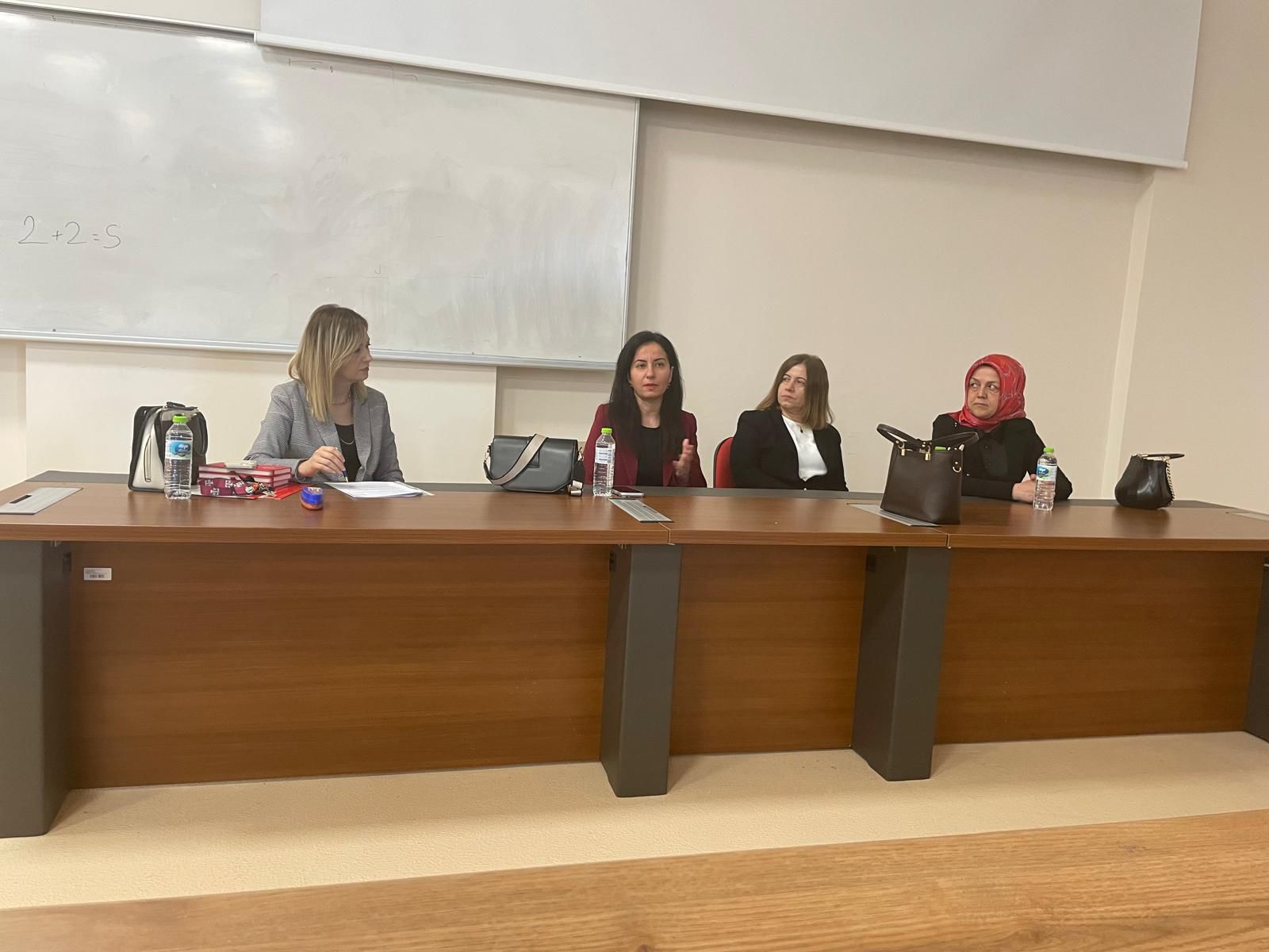 Akademik Kariyer Günleri Kapsamında “Bir Öğretmenin Yolculuğu” Söyleşisi Düzenlendi