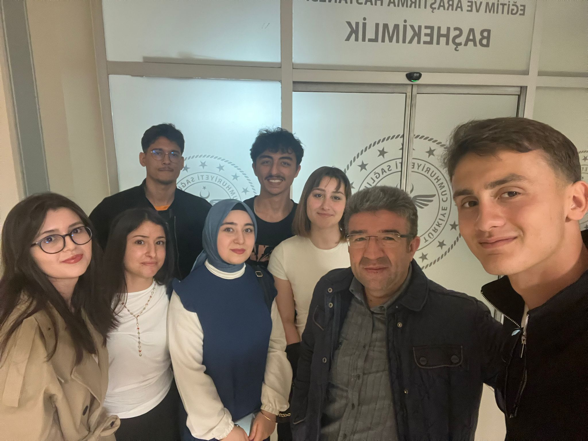 Fakültemiz PDR Öğrencilerinden Hastanedeki Çocuklara Yürekleri Isıtan Dokunuş: “Bir Dokunuş Bir Umut” Sosyal Sorumluluk Projesi Tamamlandı