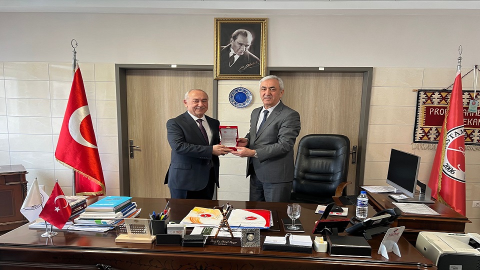 Fakültemiz İdari Personellerinden Hüseyin TÜFEKCİ Emekli Oldu