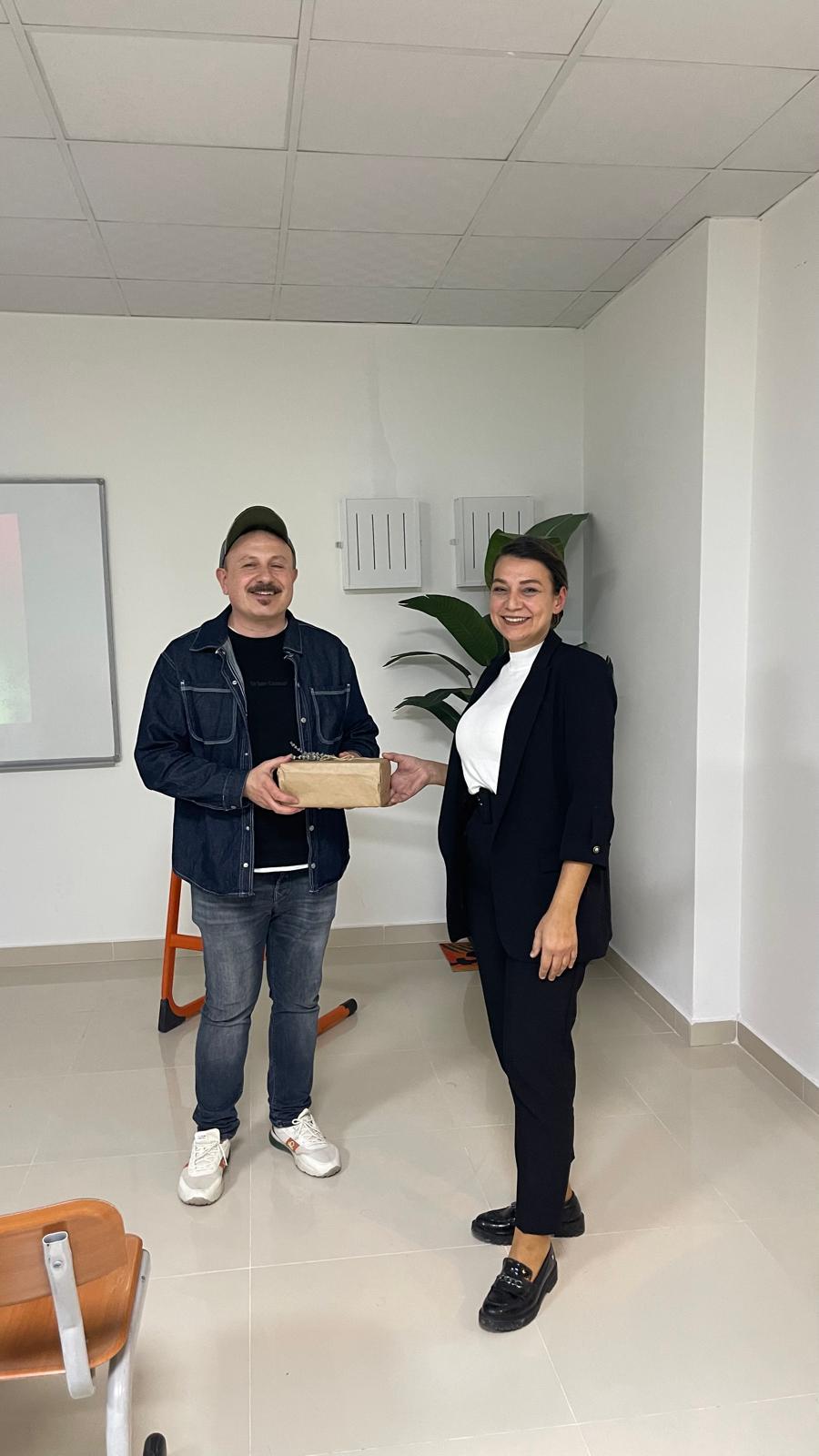 Çocuk Edebiyatını Eleştirel Okumak Adlı Seminer Düzenlendi    