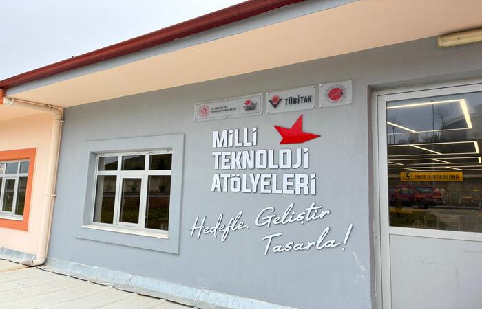 Fakültemiz Heyetinden Üniversitemiz Milli Teknoloji Atölyesine Ziyaret