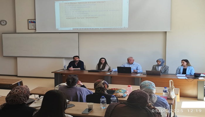 Okul Öncesi Eğitimde Kariyer Günü Paneli Gerçekleştirildi
